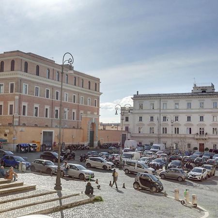 Colosseo Residenza Sette Sale Roma Exterior foto
